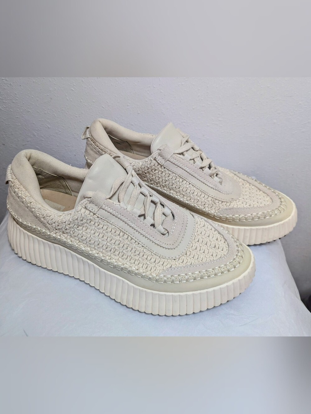 Dolce Vita Dolen Womens Shoes Beige Knit Sneakers Chunky Low Top Fashion US 11